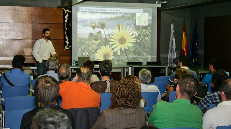 Foto da conferencia sobre especies invasoras 